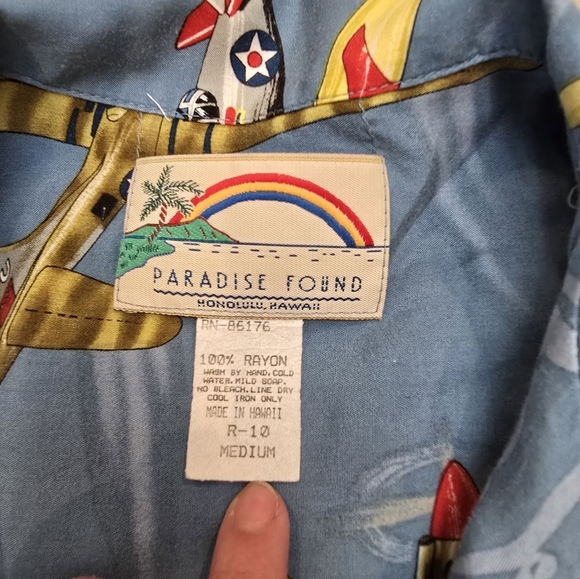Paradise Found Hawaiian Shirt Men's L  Blue With U.S. Warplanes Beautiful Piece! - Picture 9 of 10